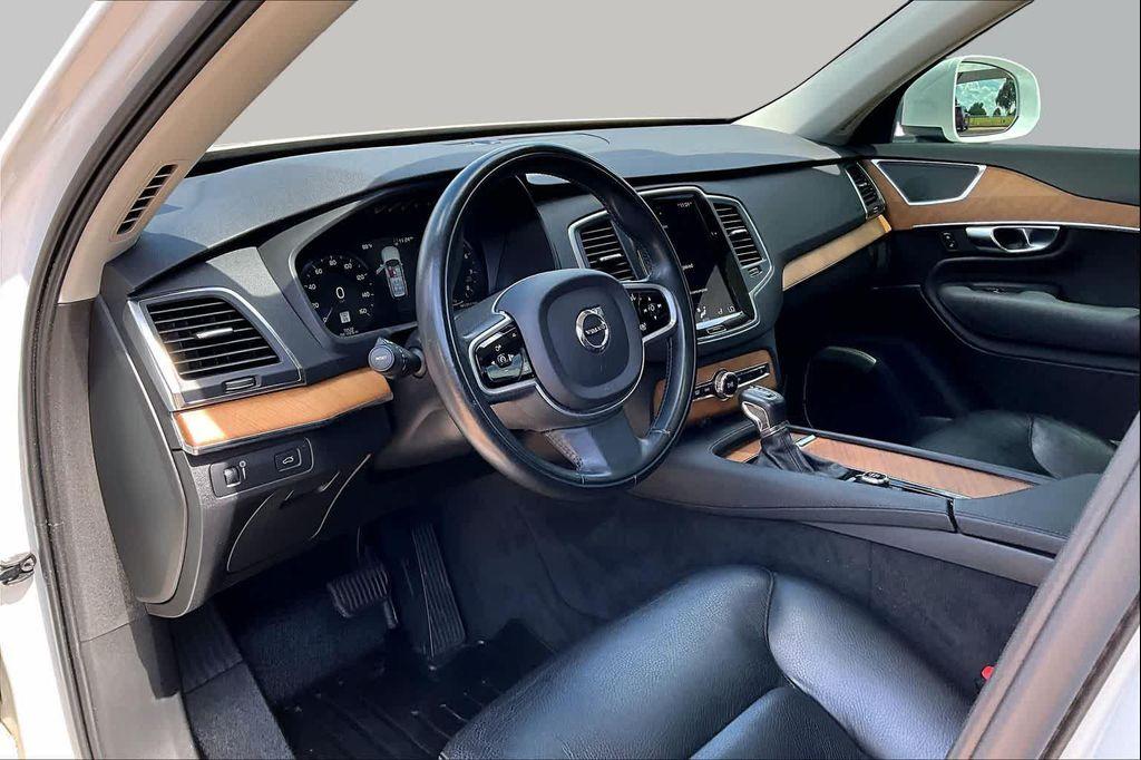 used 2021 Volvo XC90 car, priced at $27,554