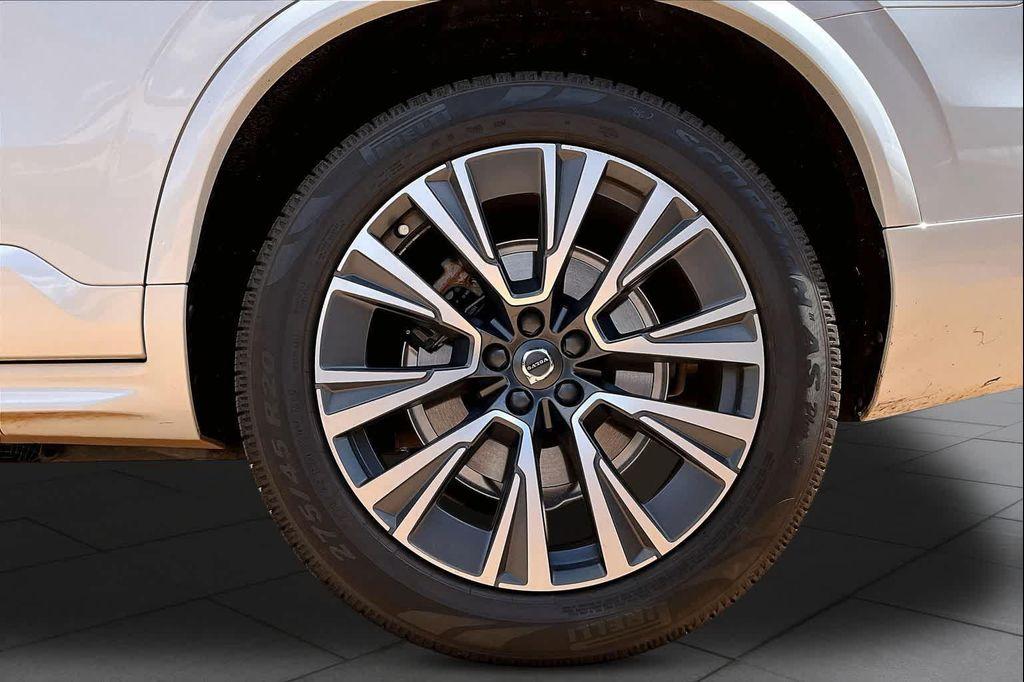 used 2021 Volvo XC90 car, priced at $27,554