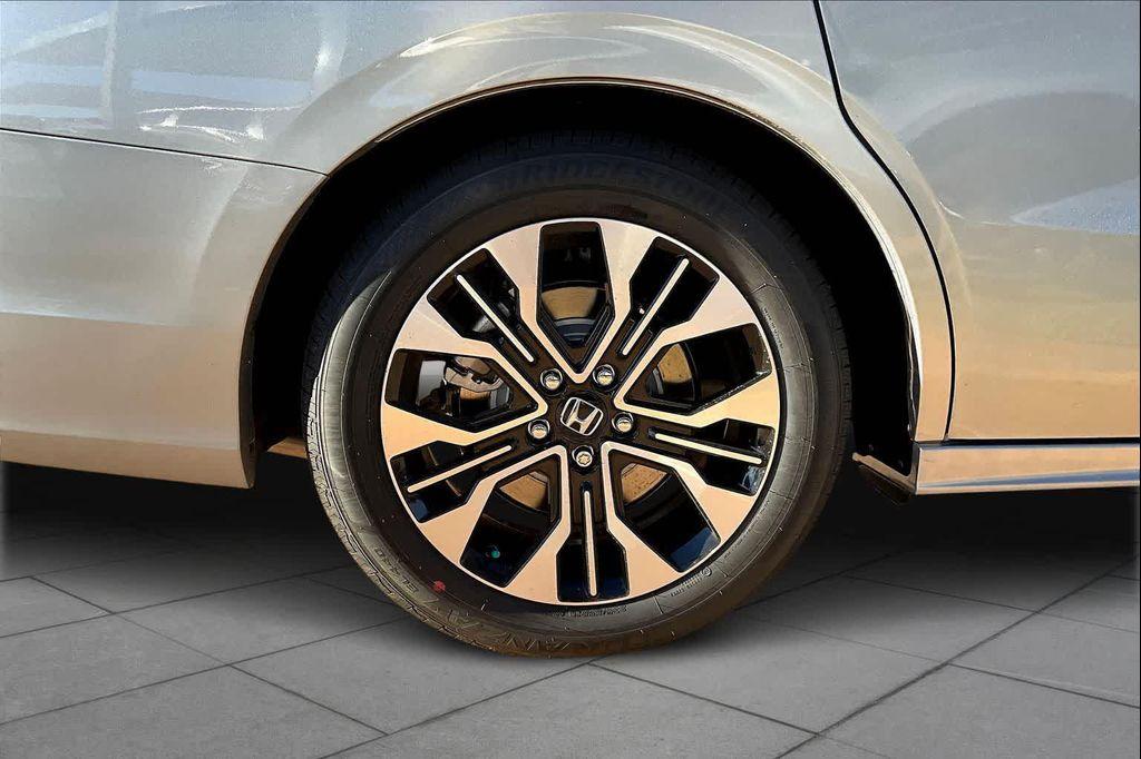 new 2026 Honda Odyssey car, priced at $52,889