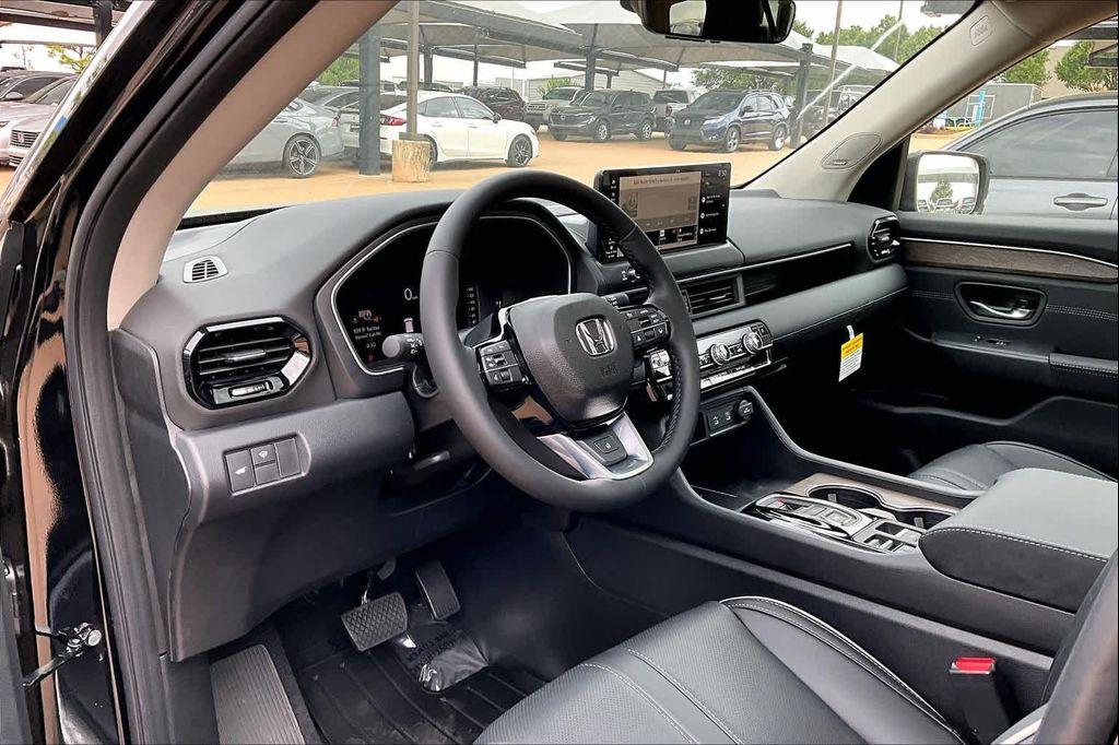 new 2026 Honda Pilot car, priced at $57,084