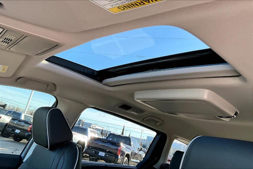 new 2026 Honda Odyssey car, priced at $53,030