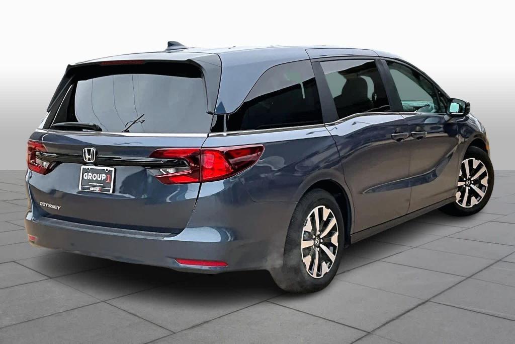 used 2025 Honda Odyssey car, priced at $40,520