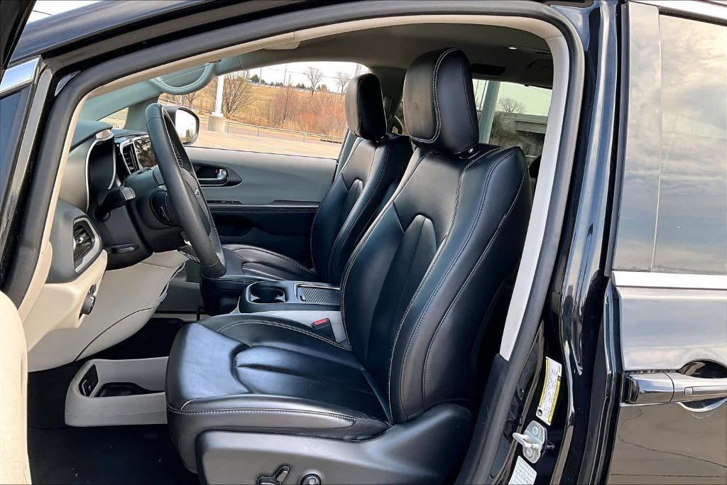 used 2023 Chrysler Pacifica car, priced at $23,855