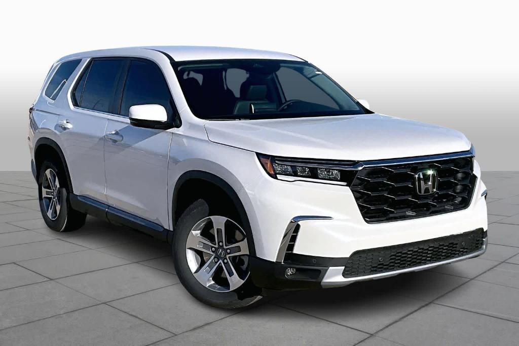 new 2025 Honda Pilot car, priced at $46,565