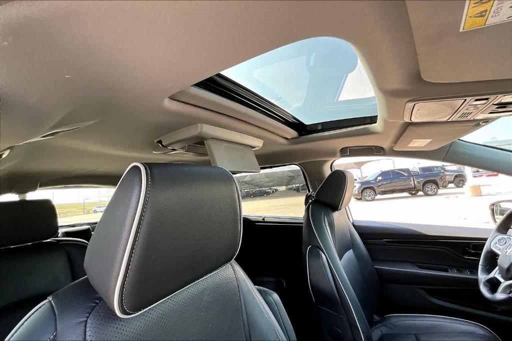 used 2023 Honda Odyssey car, priced at $37,455