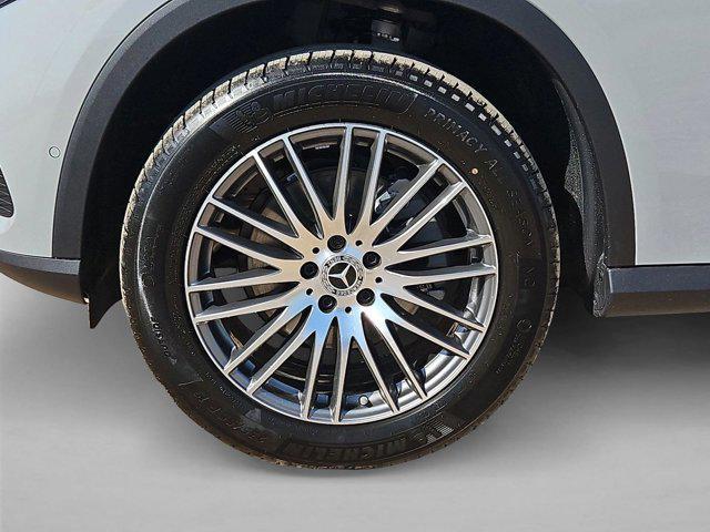 new 2026 Mercedes-Benz GLC 300 car, priced at $56,140