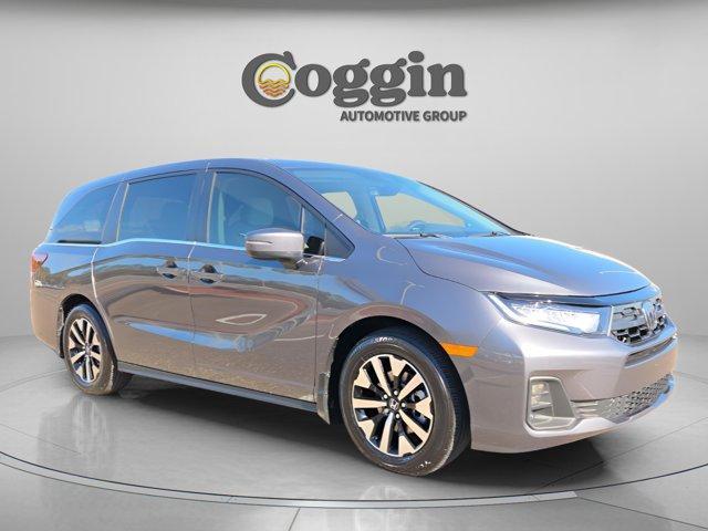 used 2025 Honda Odyssey car, priced at $38,791
