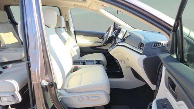 used 2025 Honda Odyssey car, priced at $38,791