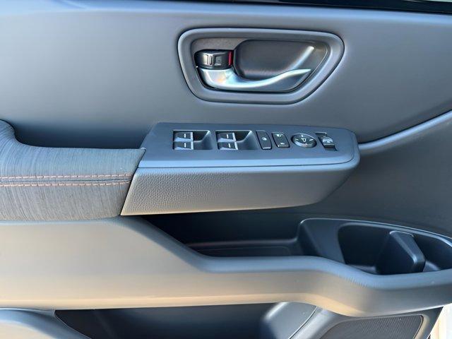 new 2025 Honda Pilot car, priced at $43,230