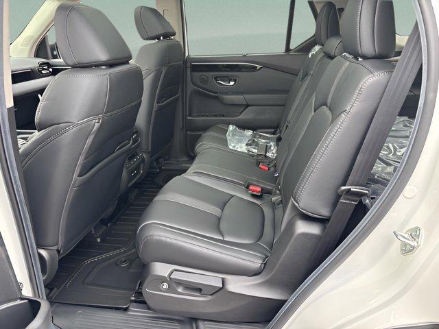 new 2025 Honda Pilot car, priced at $48,463