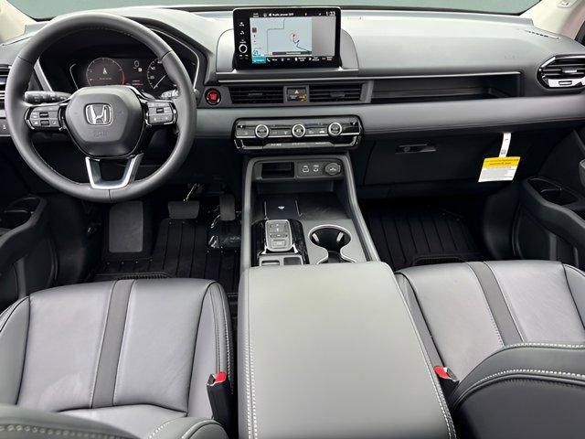 new 2025 Honda Pilot car, priced at $48,463