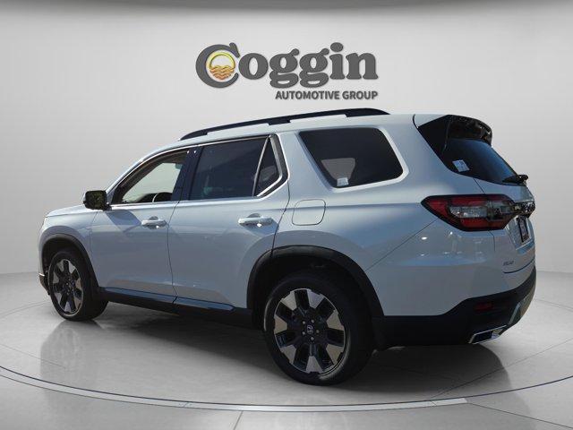 new 2026 Honda Pilot car, priced at $56,440