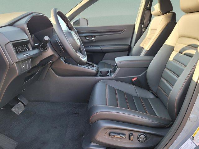 new 2026 Honda CR-V Hybrid car, priced at $39,589