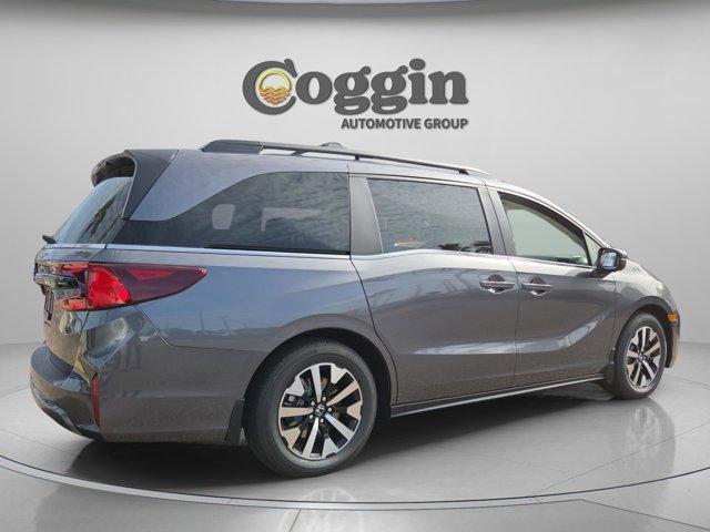 new 2026 Honda Odyssey car, priced at $43,079