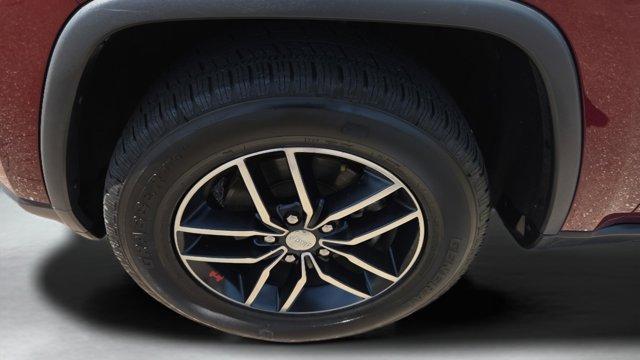 used 2017 Jeep Grand Cherokee car, priced at $11,150
