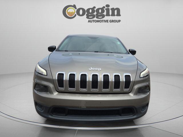 used 2016 Jeep Cherokee car, priced at $9,398