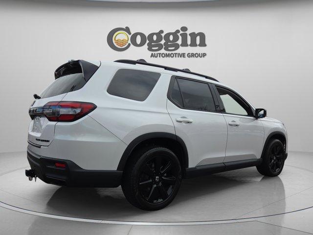 used 2025 Honda Pilot car, priced at $46,500