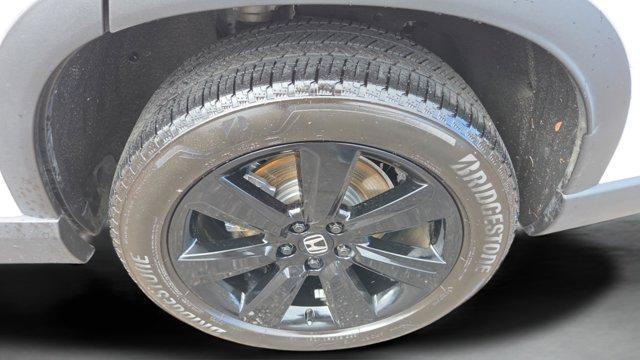 used 2025 Honda Pilot car, priced at $46,500