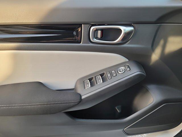 new 2025 Honda Civic Hybrid car, priced at $31,313