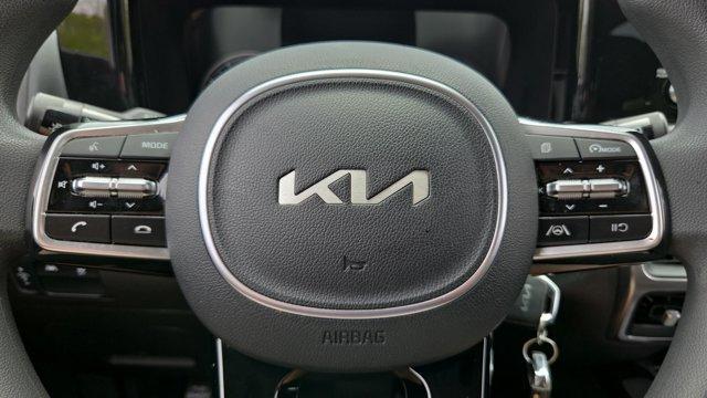 used 2023 Kia Sorento car, priced at $21,230