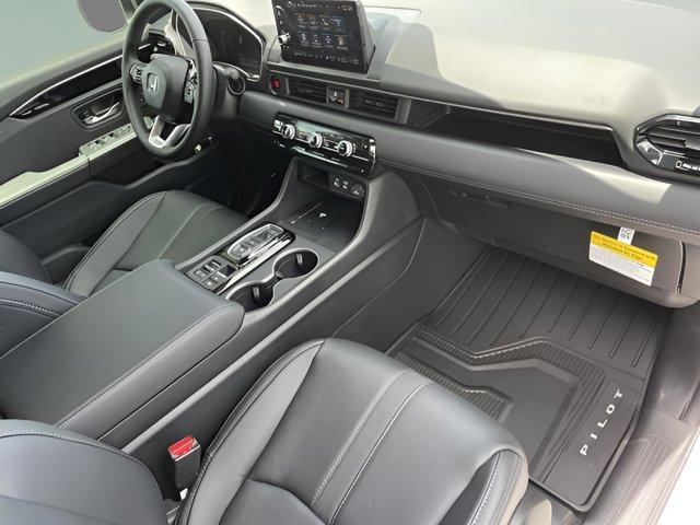 new 2025 Honda Pilot car, priced at $48,463