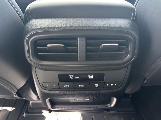 new 2025 Honda Pilot car, priced at $49,544