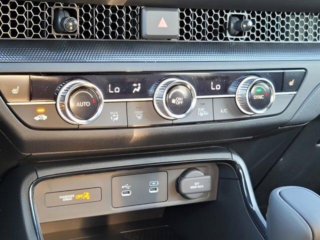 new 2026 Honda CR-V Hybrid car, priced at $39,605