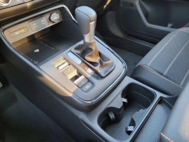 new 2026 Honda CR-V Hybrid car, priced at $39,605