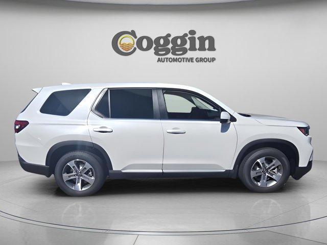 new 2025 Honda Pilot car, priced at $46,238