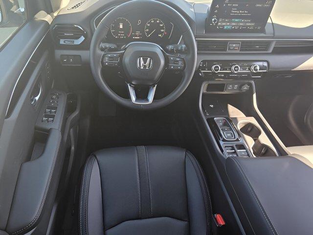 new 2025 Honda Pilot car, priced at $46,238