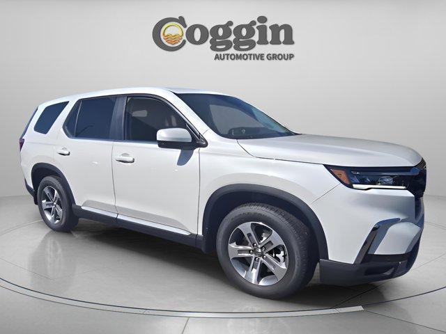 new 2025 Honda Pilot car, priced at $46,238