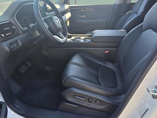 new 2025 Honda Pilot car, priced at $46,238