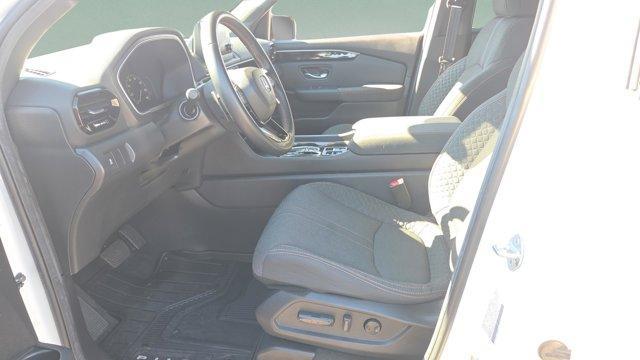 used 2025 Honda Pilot car, priced at $37,600