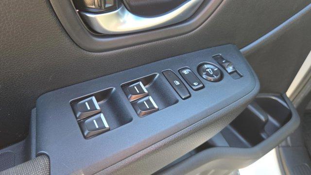 used 2025 Honda Pilot car, priced at $37,600