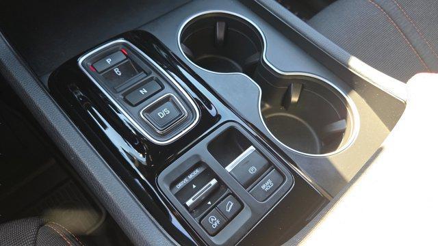 used 2025 Honda Pilot car, priced at $37,600