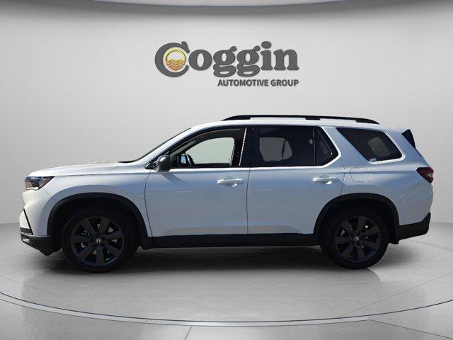 used 2025 Honda Pilot car, priced at $37,600