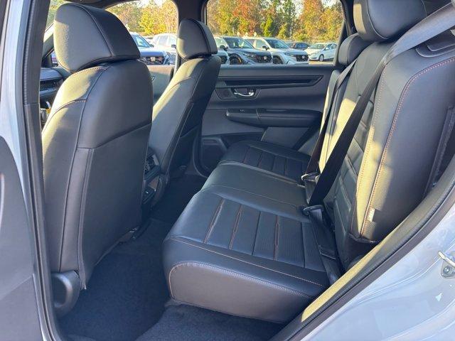 new 2026 Honda CR-V Hybrid car, priced at $39,589