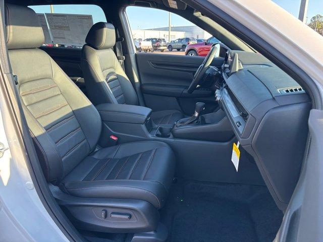 new 2026 Honda CR-V Hybrid car, priced at $39,589