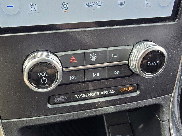 used 2024 Ford Edge car, priced at $27,791