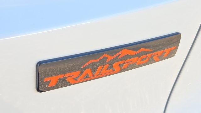 new 2026 Honda CR-V Hybrid car, priced at $39,660