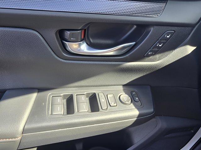 new 2026 Honda CR-V Hybrid car, priced at $39,589