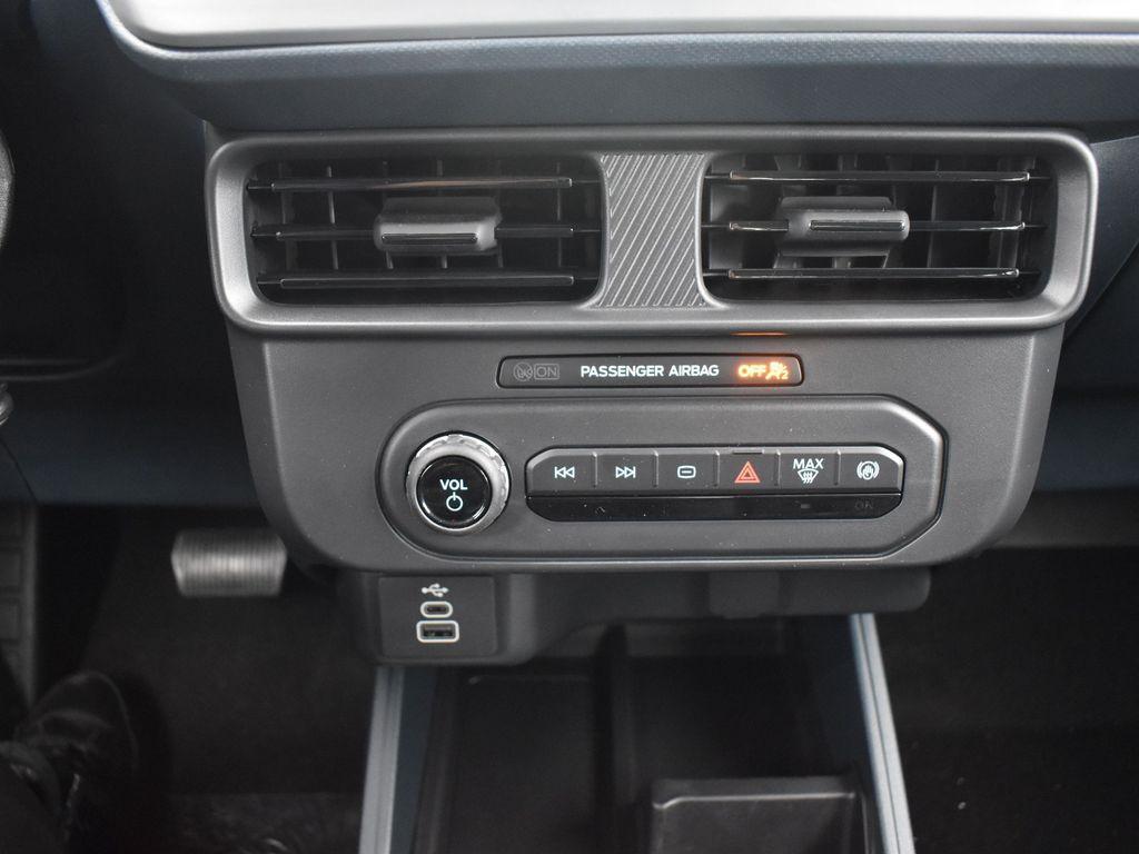 new 2025 Ford Maverick car, priced at $29,669