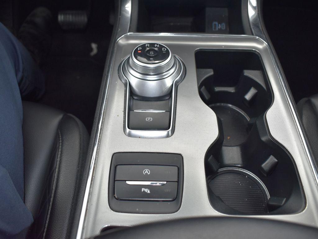 used 2024 Ford Edge car, priced at $25,691