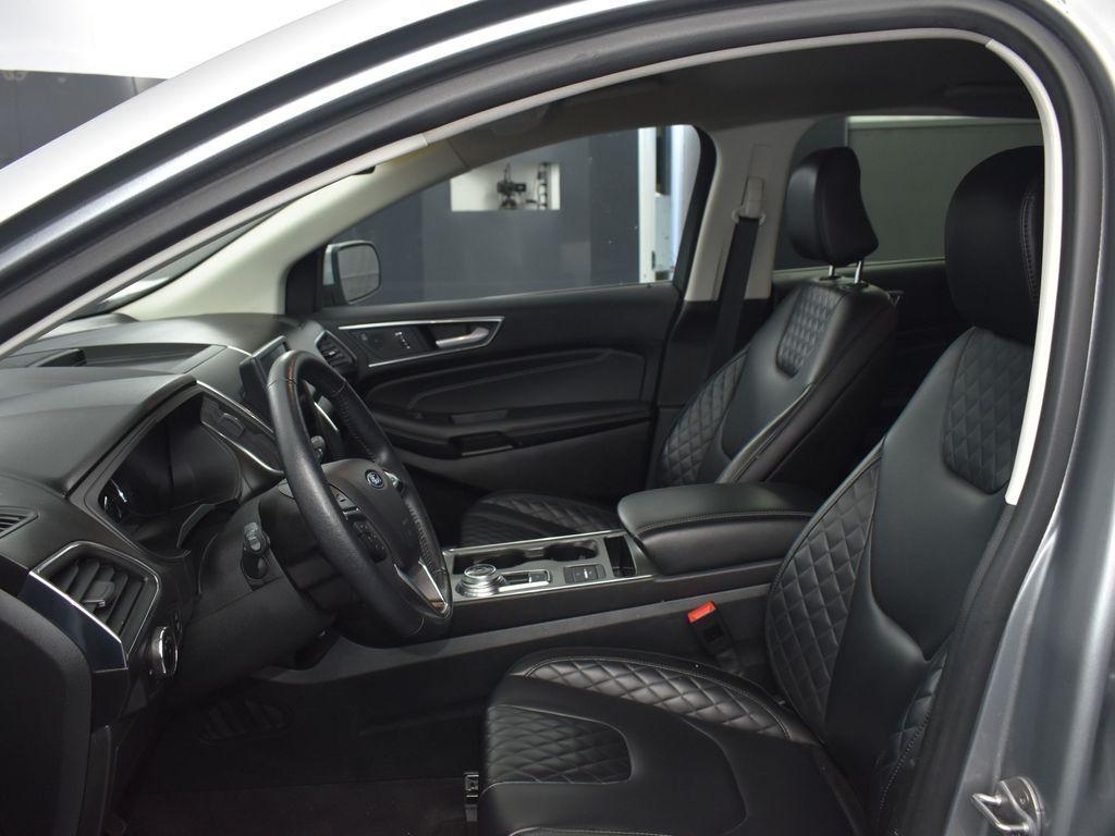used 2024 Ford Edge car, priced at $25,691