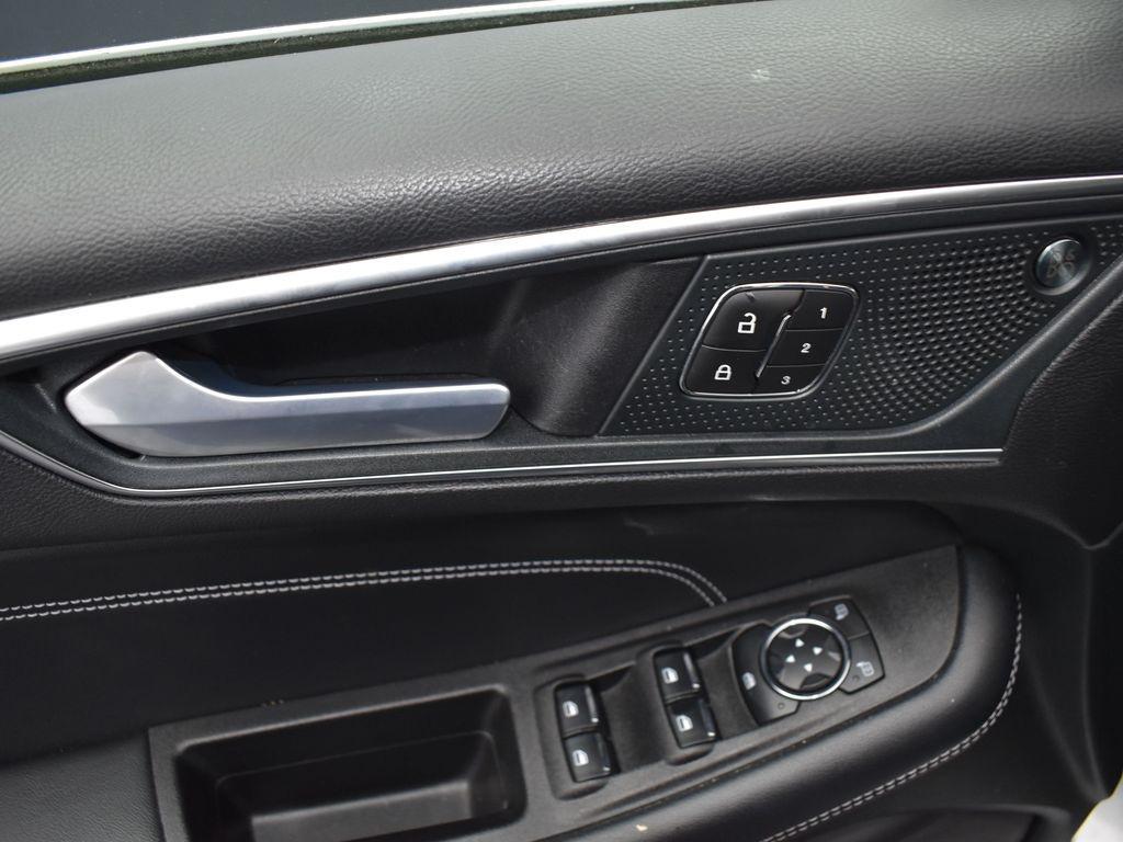 used 2024 Ford Edge car, priced at $25,691