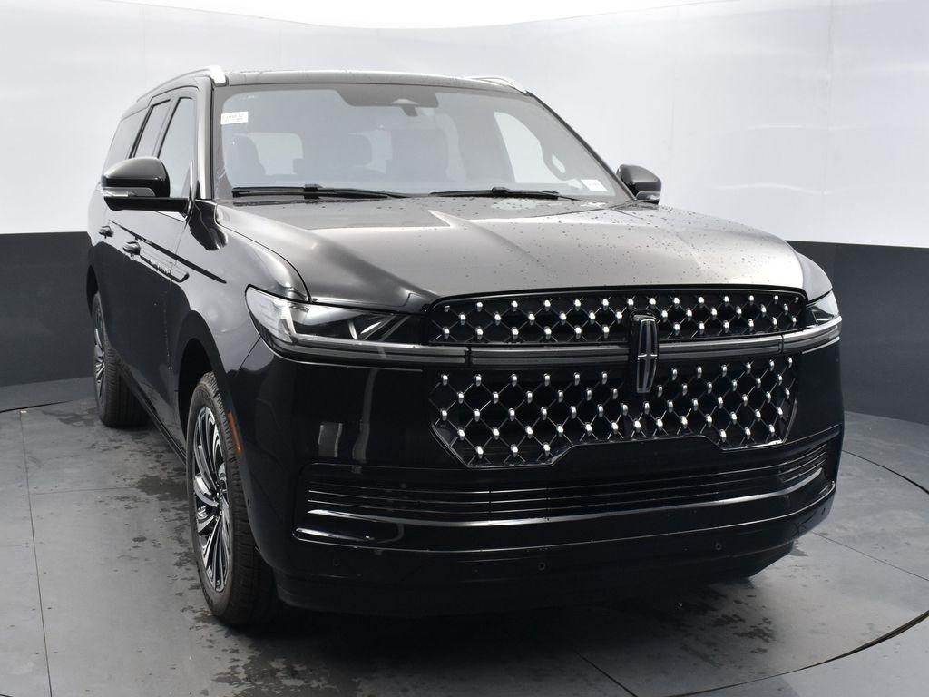new 2025 Lincoln Navigator car, priced at $116,995