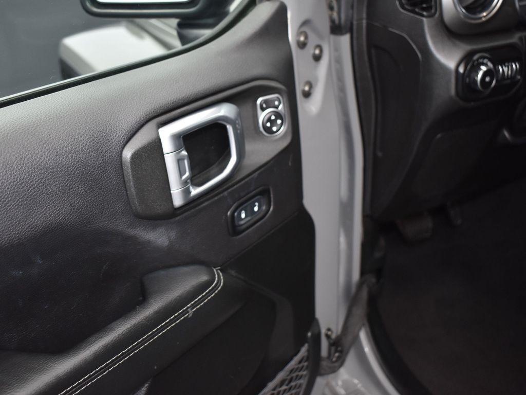 used 2021 Jeep Wrangler Unlimited car, priced at $24,491