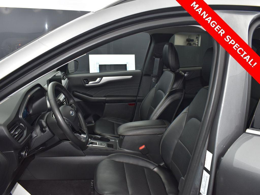 used 2024 Ford Escape car, priced at $25,847