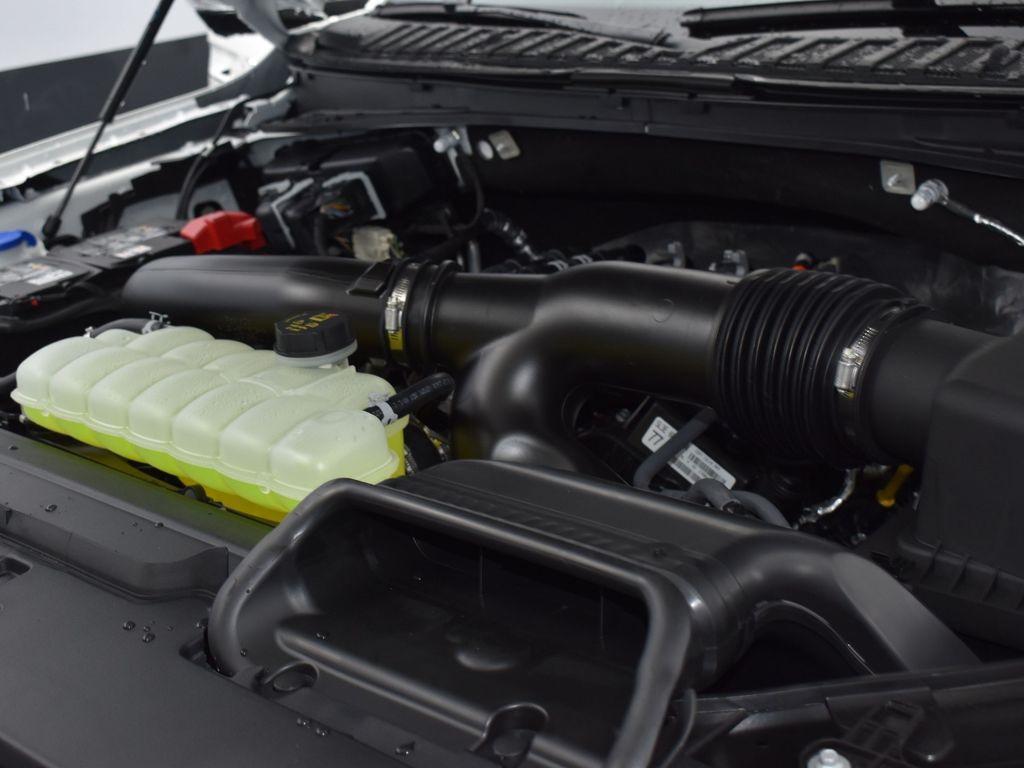 new 2025 Lincoln Navigator car, priced at $103,515