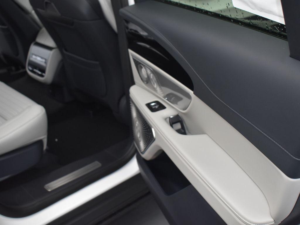 new 2026 Lincoln Nautilus car, priced at $68,980